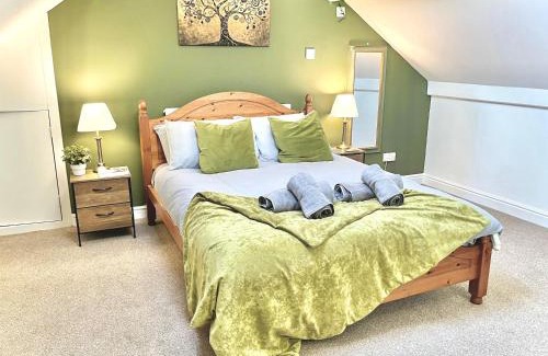 Preston House | Modern 4-bed stay-away-home sleeps 8 in Preston