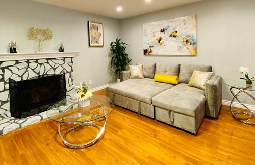 Fountain Valley House | MODERN 4BD/2BTH, CENTRAL ORANGE COUNTY, PET Ok, 30 days minimum