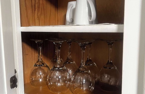 Memphis House | Modern Amenities, Near Downtown! Colonial Cottage