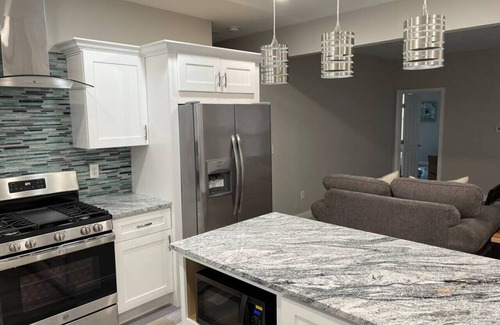 Merion Village Apartment | Modern and Chic in German & Merion Village Area