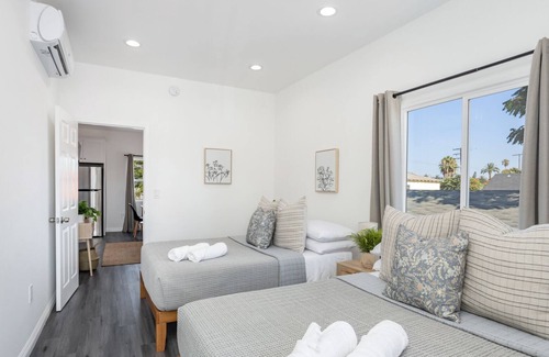 Harbor Apartment | Modern and Convenient Cozy Unit 6 Mins to Downtown LB