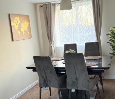 Swindon Apartment | Modern and Cozy 1 bedroom apartment