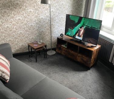 North Bitchburn Apartment | Modern and Homely Appartment! - Available as individual rooms or the Entire Property!