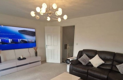 Maidstone House | Modern and Luxurious House