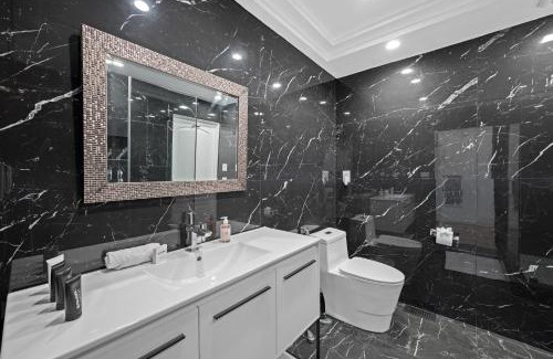 Pico - Robertson Apartment | Modern and Spacious 4 Bedroom Home