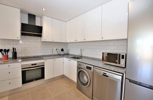 Estepona Apartment | Modern and spacious apartment with sea view, Front line Estepona marina close to beach and bars