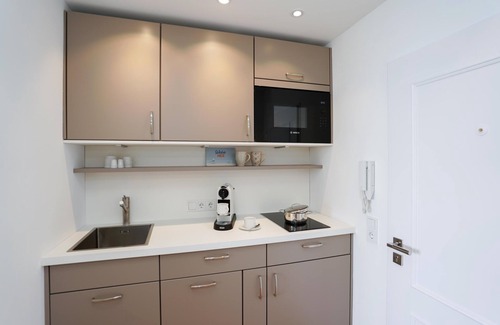 List Apartment | Modern apartment with terrace, unique sea view and WLAN. Pets allowed.