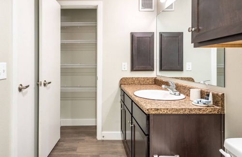 Powdersville Apartment | Modern Apartment in Prime Location (ID8624X14)