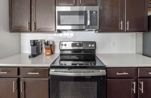 Ladson Apartment | Modern Apartment in Prime Location (ID1388X007)