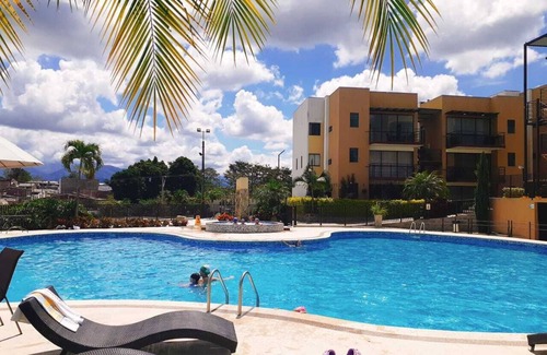 La Tebaida Condo | Modern apartment located in a resort style condo, pools, jacuzzi, soccer field,.