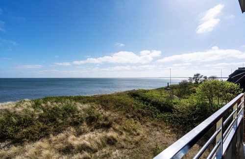 List Apartment | Modern app. with balcony, sea view, parking space, WLAN. Pets allowed.