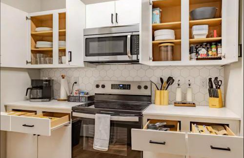 Downtown Oklahoma City Apartment | Modern Apt in Bricktown Downtown