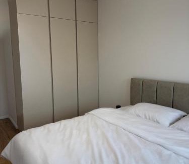 Çagllavicë Apartment | Modern Apt Near Bus Station