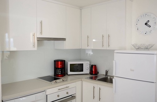 Sant Llorenc des Cardassar Apartment | Modern beachfront apartment