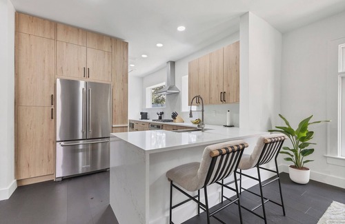 Davis Islands House | Modern beautiful home steps to Bayshore & Downtown