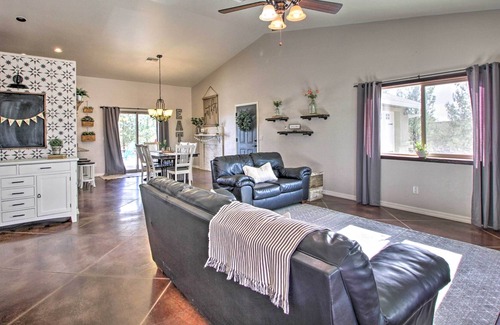 Pomerene House | Modern Benson Home w/ Views ~ 40 Mi to Tucson