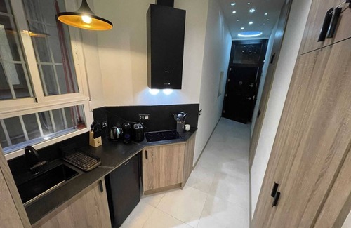 Embajadores Apartment | Modern & Best Area @ Madrid Center!