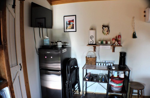 Kingston Cabin | Modern Boho cabin near the Buffalo and all the trails!