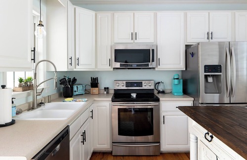 Sunset Point House | Modern Boho style Folly beach house -3 blocks from the beach!