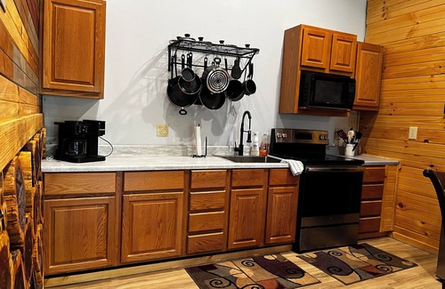 French Lick Cabin | Modern cabin. Close to everything. Pet Friendly! Your home away from home!