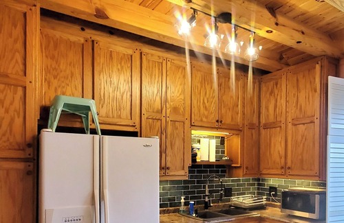 Benton House | Modern Cabin on the Beautiful Ocoee River