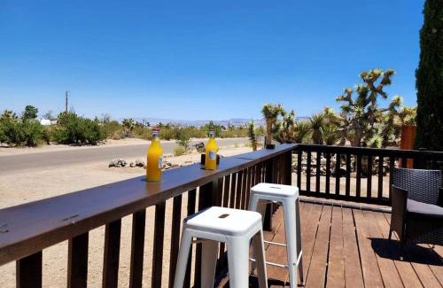Meadview House | Modern Cabin with Arcade, Foosball Table and Fire Pit in Meadview, Arizona