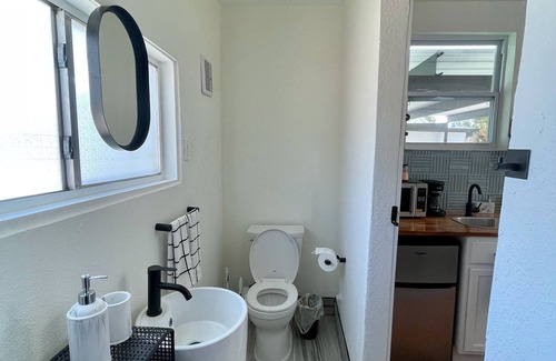 Mission Hills South Apartment | Modern Casita in Kern Place - Walk to parks, restaurants, UTEP