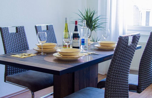 Solingen Condo | ☆ Modern & Central for 4 | kitchen | Workplace