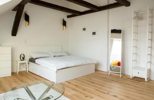Lend Apartment | Modern City Apartment