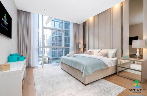 Jumeirah Apartment | Modern, Colorful & Cozy design