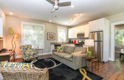 East Hill House | Modern cottage in historic East Hill