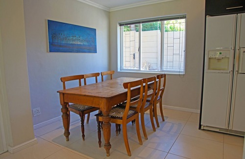 Constantia House | Modern Cottage In Upper Constantia