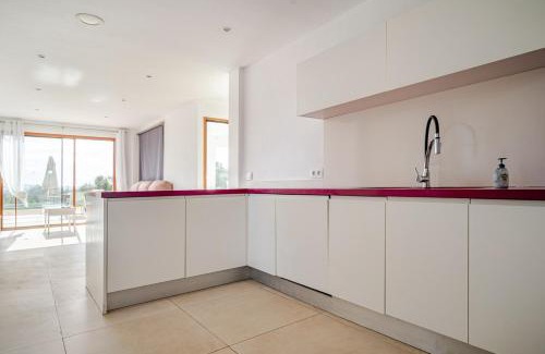 Majorca House | Modern Countryside House 10min to the beach