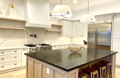 Camelback East House | Modern Desert Luxury in Biltmore-Arcadia New Build Luxe ~Heated Pool ~ Private ~