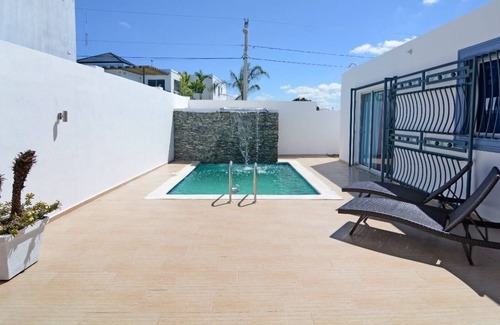 Santiago de los Caballeros Villa | Modern House Pool AC WiFi