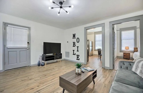 Mobile Apartment | Modern~Downtown Apt~Business Trips