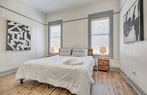 Mobile Apartment | Modern~Downtown Apt~Business Trips