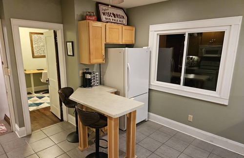 Shorewood House | Modern Downtown Shorewood Duplex