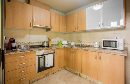 El Medano House | Modern duplex townhouse with 2 bedrooms and garage next to the beach