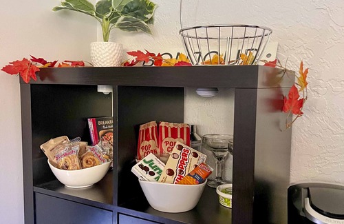 Cascade House | Modern Entertainment Getaway Off Sacramento River!