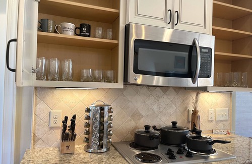 New Hill House | Modern farm Home Close to Jordan lake and Downtown apex