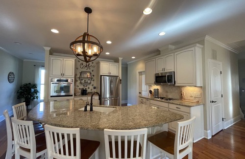 New Hill House | Modern farm Home Close to Jordan lake and Downtown apex