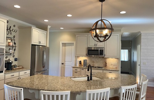 New Hill House | Modern farm Home Close to Jordan lake and Downtown apex