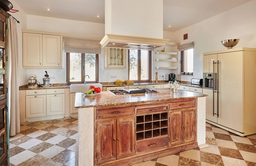 Manacor Villa | Modern finca with pool, sea views, volleyball court and outdoor kitchen - Casa Fortuna