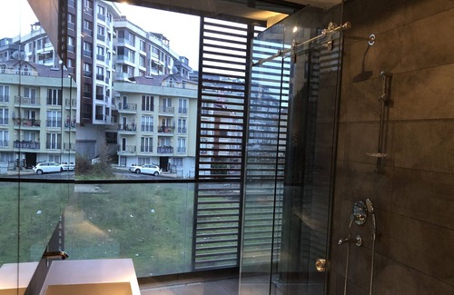 Eyup Apartment | MODERN FOREST FLAT 15 minutes to airport