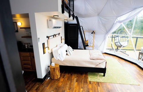 Coosa Resort | Modern Geodesic Dome: Hot Tub & Lake Views