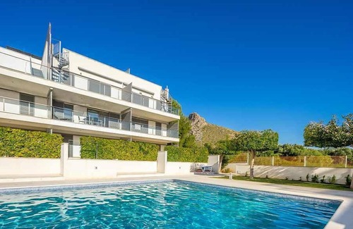 Puerto de Pollensa Apartment | Modern ground floor apartment walking distance to the beach