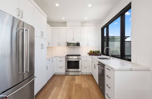 Laguna Beach House | Modern Guest House Overlooking Laguna's Ocean/Canyons For A Relaxed Coastal Stay