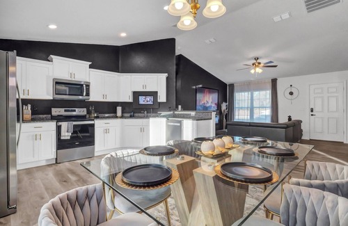 Dunnellon House | Modern home near rainbow river Springs to enjoy with family and friends