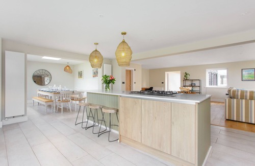 Sandwich House | Modern home w/heated pool - 2 minutes from private beach!